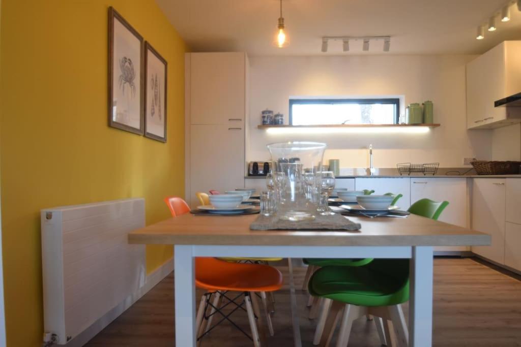 Flat 1 High Tide House, Mortehoe - Beautifully Designed Ground Floor Flat With Sea Views And Garden Екстер'єр фото