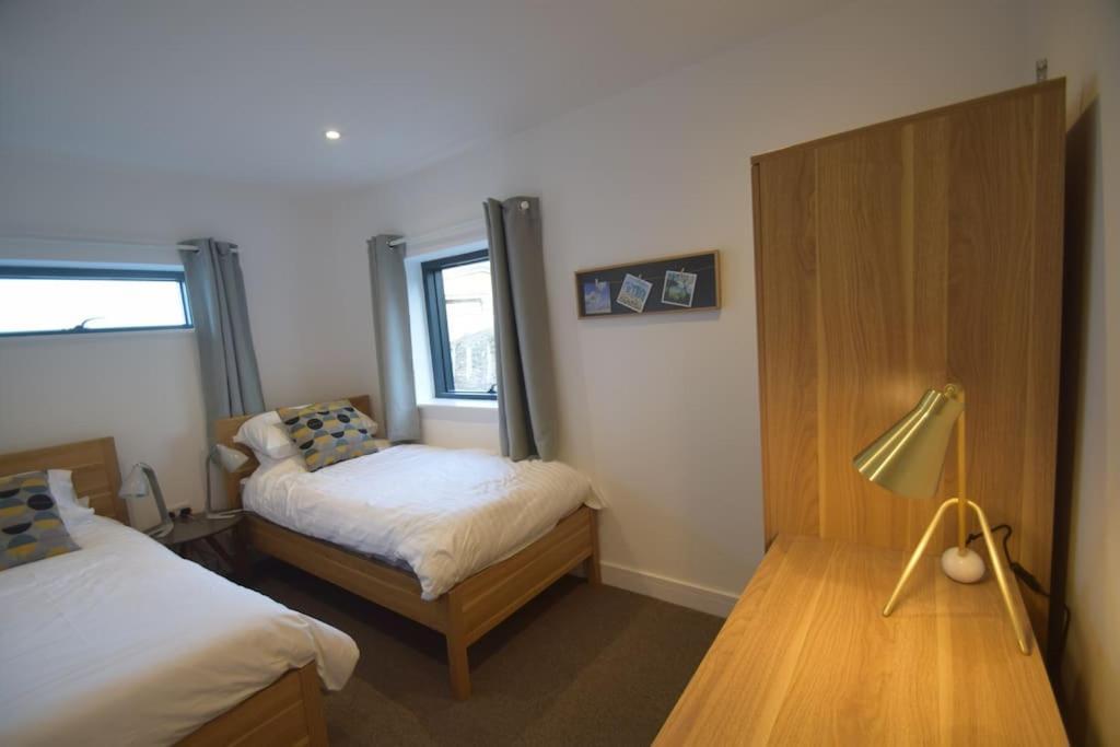 Flat 1 High Tide House, Mortehoe - Beautifully Designed Ground Floor Flat With Sea Views And Garden Екстер'єр фото
